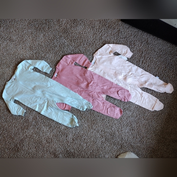 Gerber One Piece Pajamas Set Pink, Light Blue, Light Pink NWT - Picture 1 of 12